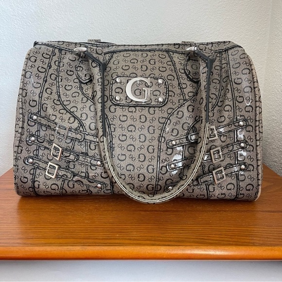 Guess Satchel Handbag Purse - Picture 2 of 12